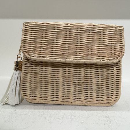 Straw bag
